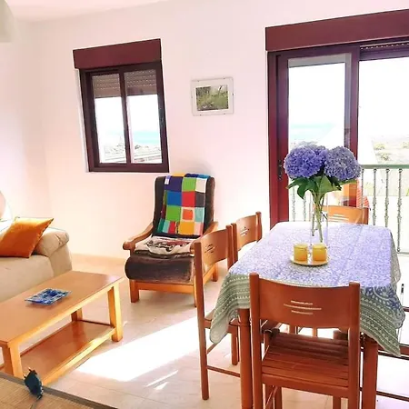 Ramona Apartment *